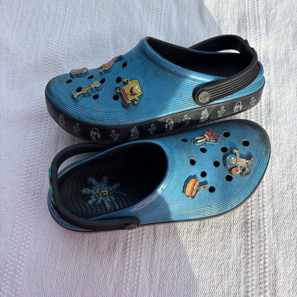 CROCS Kids Teal Turquoise Slip-On Clogs with Character Charms - Picture 7 of 10